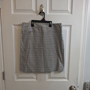 Donna Ricco Skirt Black White Geometric Pencil Skirt - Size 6